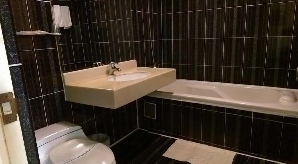 Kaja Hotel Гаосюн Экстерьер фото